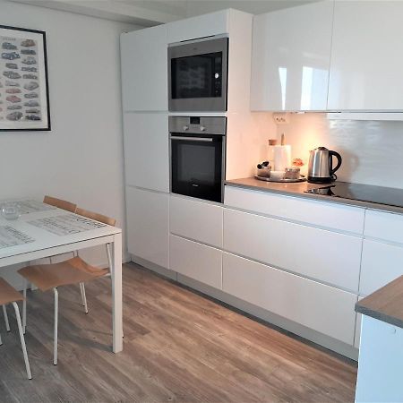 Seaside Downtown Apartment With Private Parking Helsínquia Exterior foto