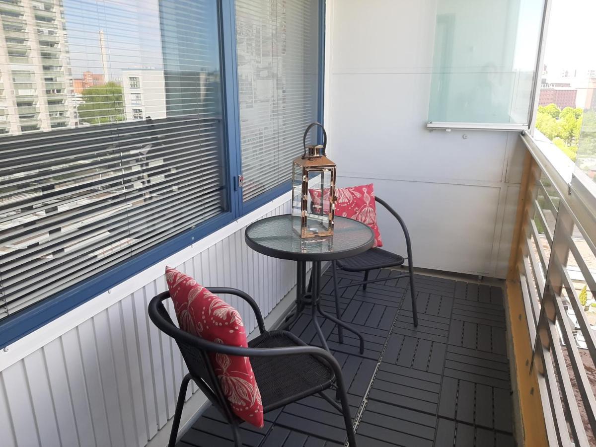 Seaside Downtown Apartment With Private Parking Helsínquia Exterior foto
